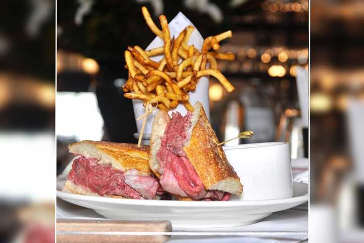 Best French Dip Found At This Greenvale Restaurant, Foodies Say