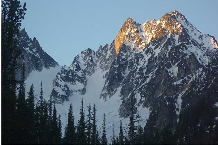 NY Woman Among 3 Killed In Avalanche In Washington State