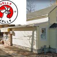 <p>Jolly Chicken is located in Stratford at 2590 Broadbridge Ave.</p>