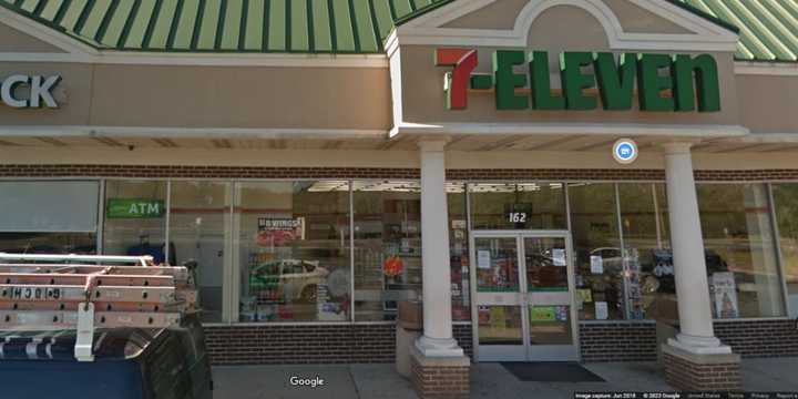 Riverhead Police are investigating an attempted robbery at a 7-Eleven store on Old Country Road early Wednesday, Aug. 9.