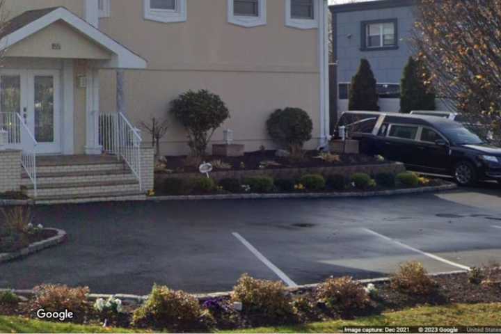 Funeral Home Stabbing: Employee Attacked, Robbed At Long Island Mortuary
