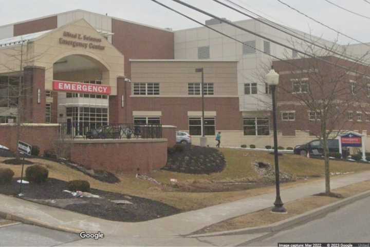 Patient Stabs 2 Nurses At Hospital In Capital Region, Police Say