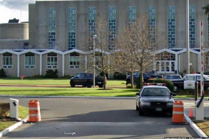 Jailhouse Attack: Attempted Murder Defendant Injures Officer At Long Island Jail, Police Say