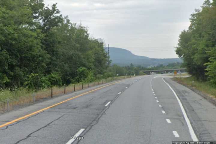 New Update: 1 Killed, Several Injured In Tour Bus Rollover On Northway