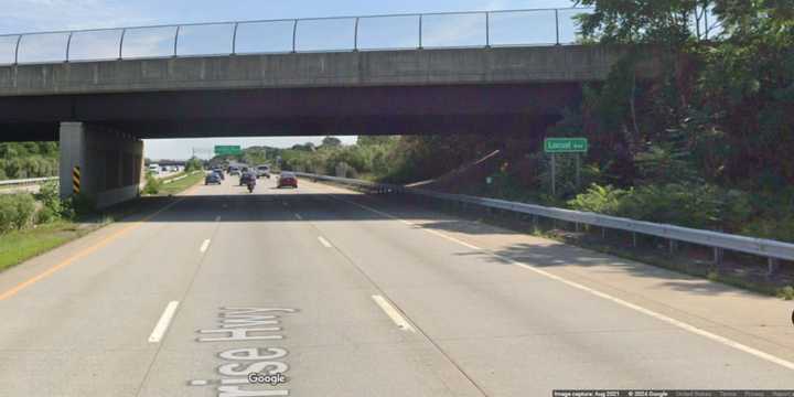 Sunrise Highway at Locust Avenue in the Town of Islip.
  
