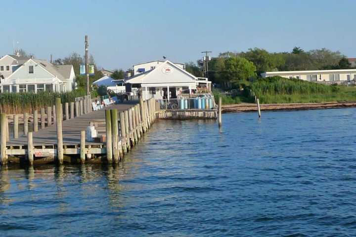 Shark Attack: Crews Responding To Reports Of 16-Year-Old Bitten Off Fire Island - Developing