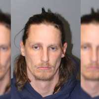 Man Kidnaps Woman At Knifepoint In Western Mass, Forces Her Into Hotel Room: Police