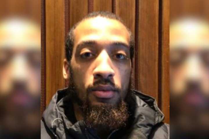 Boston Sex Offender Who Flashed Woman While Delivering Package Admits To Threatening Her: Feds