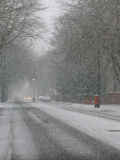 East Rutherford Residents Warned To Stay Off Snow-Covered Streets