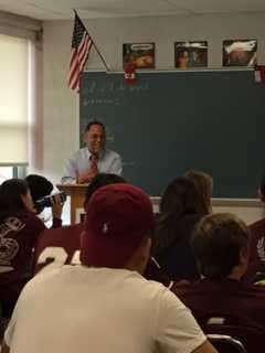 Native Dominican Educator Visits Valhalla High School Spanish Students