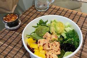 Nassau County Restaurant Noted For Fresh, Healthy Ingredients