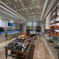 <p>Venchi has opened at the Westfield Garden State Plaza.</p>