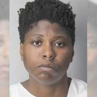 Alleged Thief Chokes, Punches Long Island Restaurant Employee Before Arrest