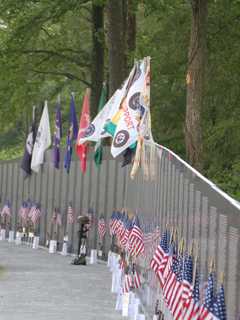 Convoy Escorts Vietnam Veterans Traveling Wall To Putnam County Park