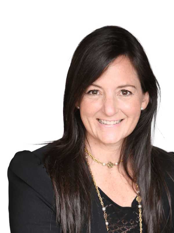 Irvington Realtor Named 'Manager Of The Year'