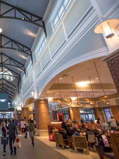 10 Retailers Open At Woodbury Common Just In Time For Labor Day