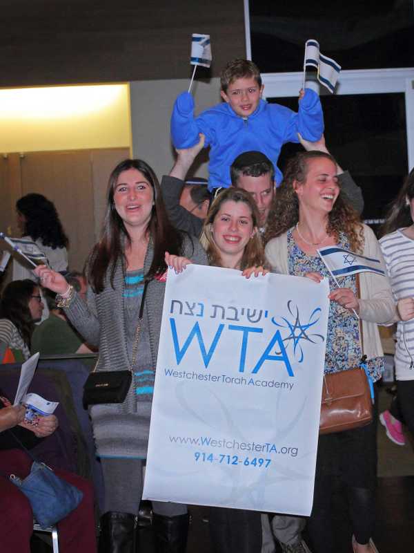 More Than 600 Attend Community-Wide Israel Solidarity Program In Scarsdale