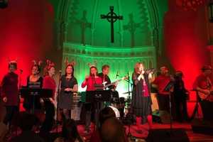 Singer Sloan Wainwright's Holiday Shows A Beloved Bedford Tradition