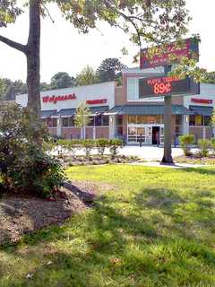 Walgreens, Rite Aid $17.B Deal Merges Two Pharmacy Giants