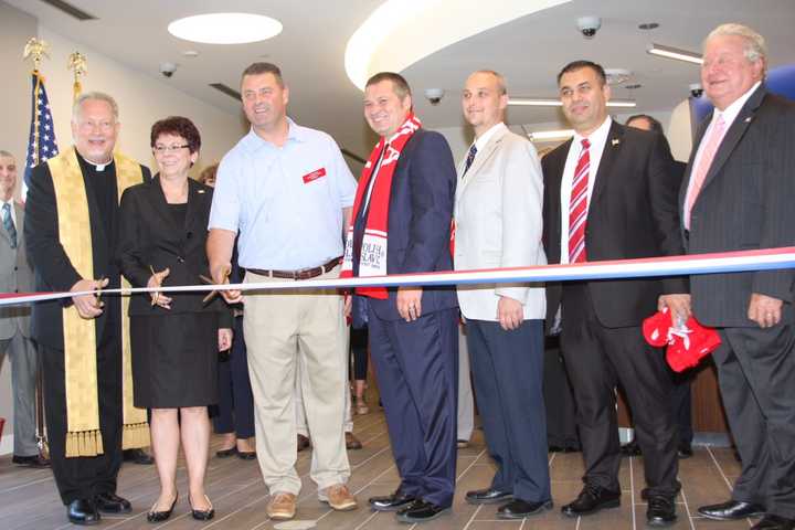 Nation's Largest Ethnic Credit Union Opens Wallington Branch