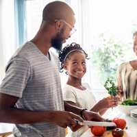 Make Family Dinners Part Of Your Family’s Healthy Lifestyle