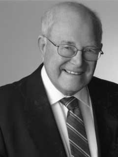 Somers' Werner Hengst, Montessori School Co-Founder, Dies At 79