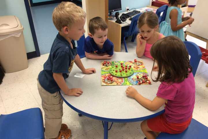 Yorktown Preschoolers Test Top Toys For Holidays