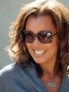 Vanessa Williams To Chair Fundraiser For Briarcliff School
