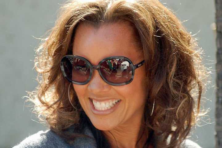 Vanessa Williams Will Join Hillary, Chelsea Clinton In Westchester Appearance