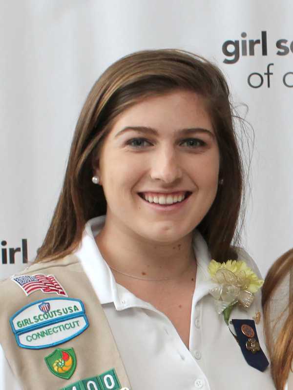 Wilton Girl Scout Earns Gold Award For Healthy Eating Workshop For Kids