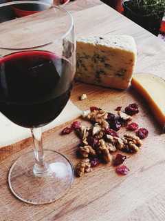 Englewood Sisterhood Offers Annual Wine & Whiskey Event