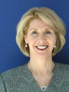 Winnette Peltz Named General Manager Of Shops At Riverside In Hackensack