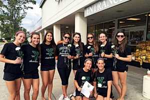 Cheerleaders Give Thanks To Yorktown Community