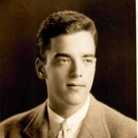 <p>Robert Leo Stern was valedictorian of New Rochelle High School Class of 1944.</p>