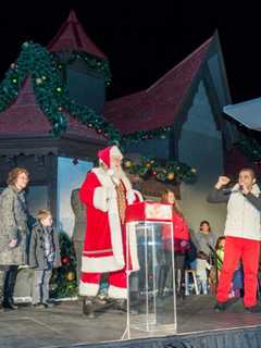 Ridge Hill, Dreamworks Animation Celebrate Return Of 'Adventure To Santa'