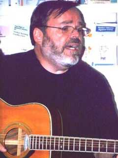 Sherman Library Hosts Monthly Song Swap For Acoustic Musicians
