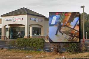 Bagel Break-In: Burglar Shatters Window, Opens Cash Register At Manchester Shop (VIDEO)