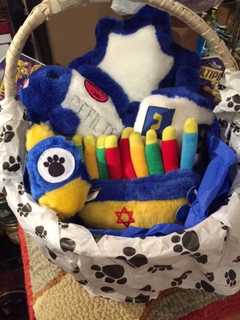 Rye's All Paws Store Offers Hanukkah Treats For Dogs 