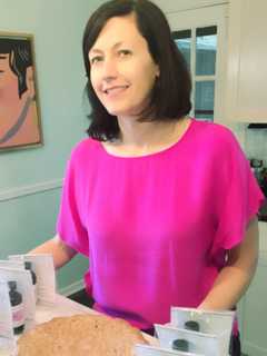Trumbull Woman Uses Grandmother As Muse For Cookie Company