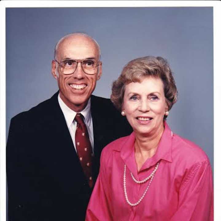 Dr. Robert Appleby, left, and his wife, Marjorie, started school-based health centers in Norwalk in 1994.