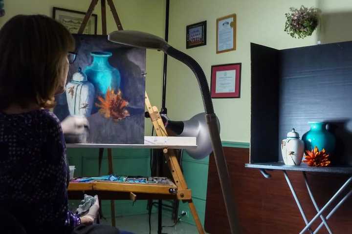 Mahwah Artist Creates Vivid Images For Display