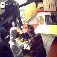 Armed Robbers Wanted For Bus Stop Abduction: Philadelphia Police (VIDEO)