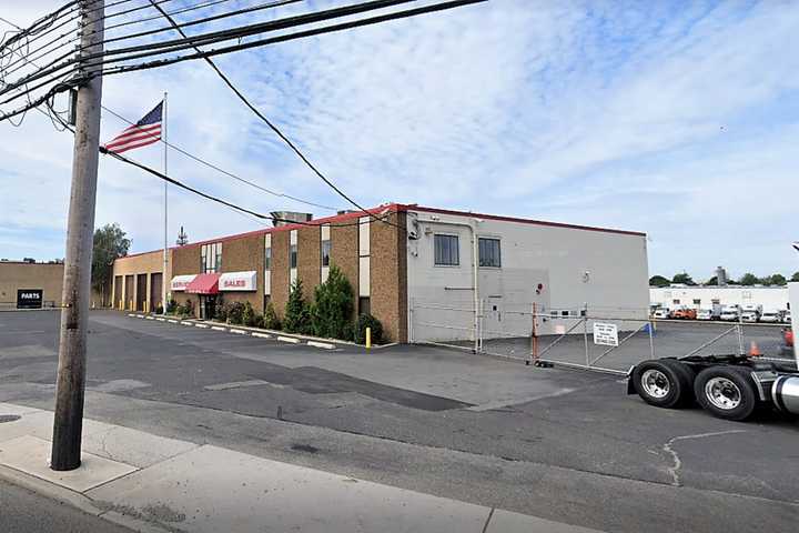 Fairview Officers Nab Pre-Dawn Burglary Trio At Major Area Truck Dealer