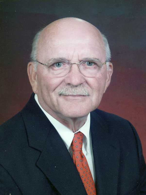 NY Educator, Administrator, Member of Harrison High Athletic Hall of Fame Bill Crenson, 89