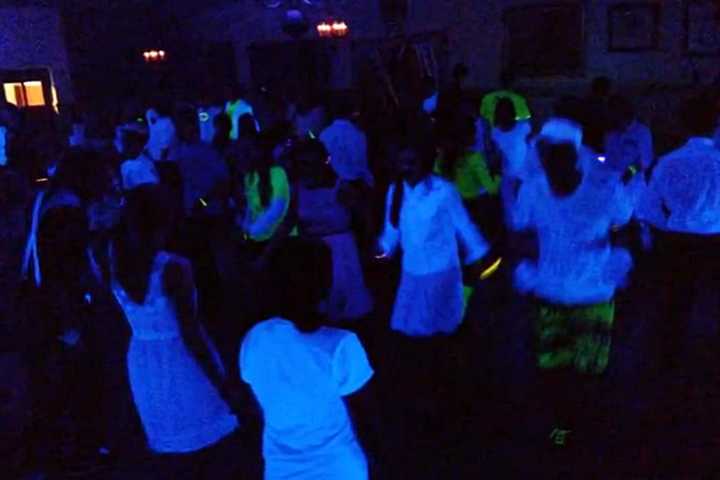 Leonia Sports Boosters Organize Glow In The Dark Dinner Dance