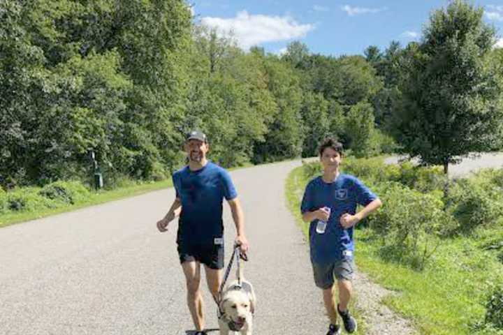 Run A Marathon Blind? Guiding Eyes Running Guide Dogs Make It Possible