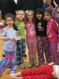 Bloomingdale PTA Holds Family Reading Night