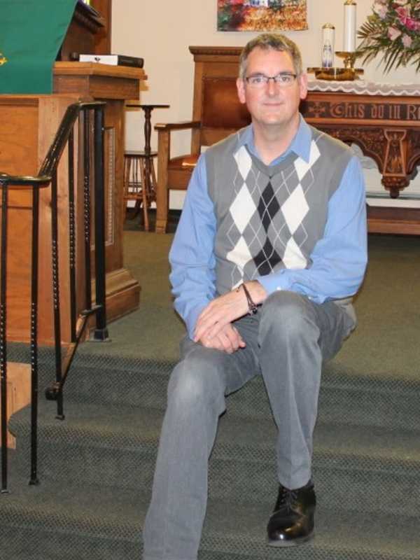 Cresskill Church Welcomes LGBT Community 