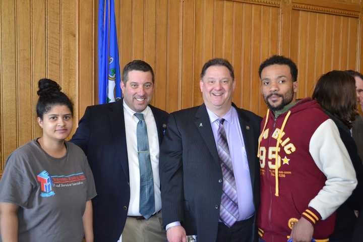 Newtown's Bolinsky Participates In Autism Awareness Day At State Capitol