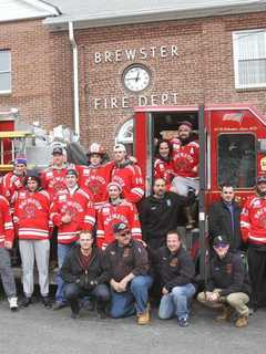 Brewster Bulldogs Hockey Team Visits Fire Department